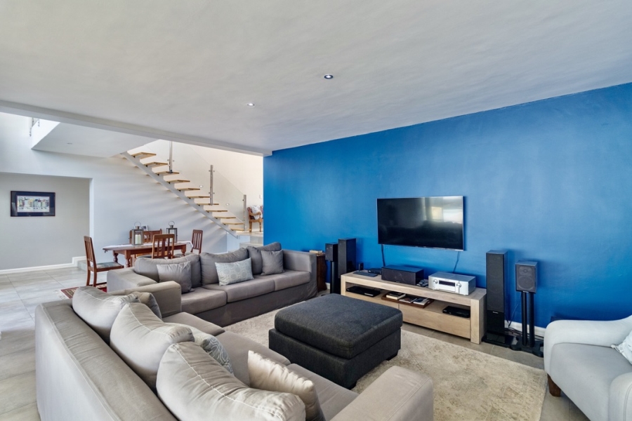 4 Bedroom Property for Sale in Yzerfontein Western Cape